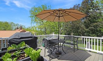 585 Chestnut St, Ashland, MA 01721
