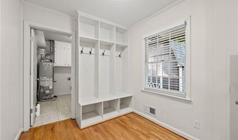 4470 LAKE IVANHOE Dr, Tucker, GA 30084