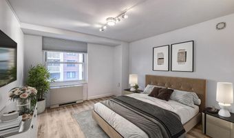 101 S PLAZA Pl, Atlantic City, NJ 08401