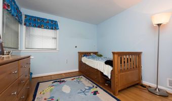 6789 LITTLE FALLS Rd, Arlington, VA 22213