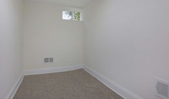 76 Swartzel Dr, Middletown, NJ 07748