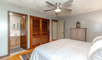 1 Polly Dr, North Providence, RI 02911