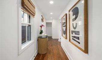 23 Mt. Vernon St, Newport, RI 02840