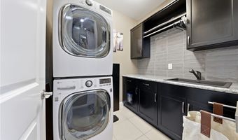 6044 Andezano Dr, Las Vegas, NV 89135