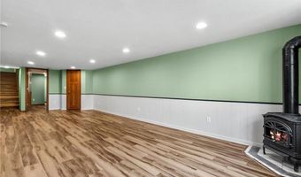 7060 145th St W, Apple Valley, MN 55124