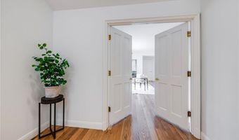 4820 Encino Ter, Encino, CA 91316