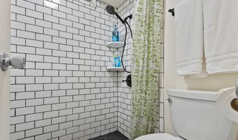 2463 Kuhio Ave 307, Honolulu, HI 96815