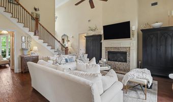 930 Caroline Dr, Biloxi, MS 39532