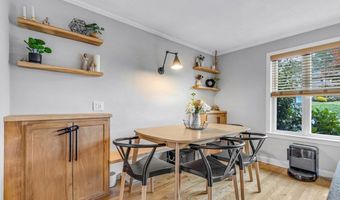 12 Arrowhead Rd, Bellingham, MA 02019