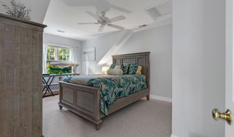 5 Sea Knoll Ct, Bourne, MA 02532