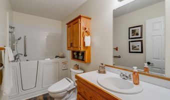 1162 Whippoorwill Rd, Camden, SC 29020