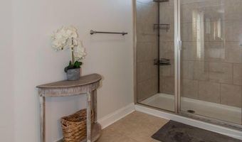 121 Lightwater Dr, Aberdeen, NC 28315