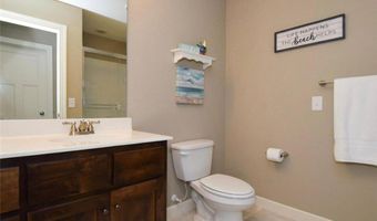 359 Riverside Cir, Anoka, MN 55303