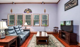 4406 ROUNDHILL Rd, Alexandria, VA 22310