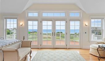 41 Castle Hill Ave, Newport, RI 02840