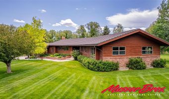 136 McCullough Dr, Cody, WY 82414