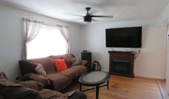 28 Savoy St, Billerica, MA 01862