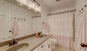 4891 159th St W, Apple Valley, MN 55124