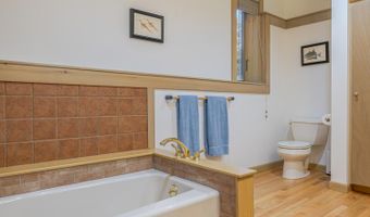 742 Eagle Lake Rd, Bar Harbor, ME 04609