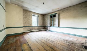 2165 STATE St, Alburtis, PA 18011