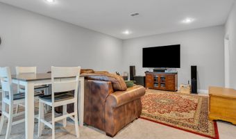 41 Soderman Way 41, Cheshire, CT 06410
