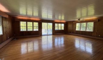 4 Noonan Ln, Albany, NY 12209