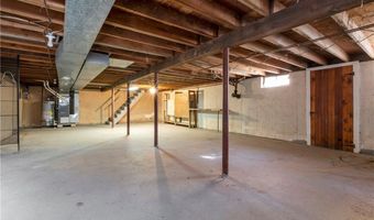 86 Forestdale Dr, Cumberland, RI 02864