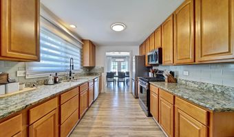 116 E Brittany Dr, Arlington Heights, IL 60004