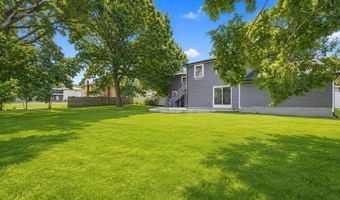41 Madison Ave, Amityville, NY 11701