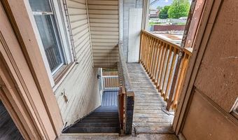 5839 McMillan St, Allen Park, MI 48209