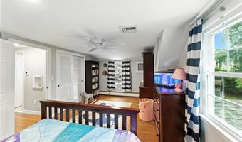 10 Mark Dr, Cranston, RI 02920