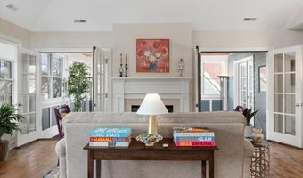 639 N 4th Ave, Ann Arbor, MI 48104