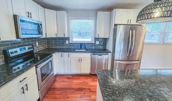 518 Delaware Ave, Absecon, NJ 08201