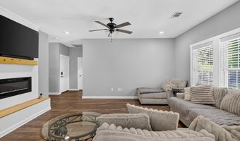 2929 GILLIS Dr, Benton, AR 72015