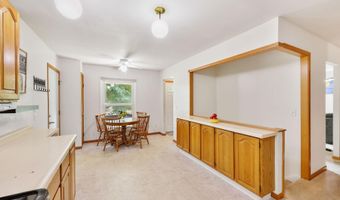 5406 Big Bow Rd, Fitchburg, WI 53711