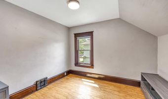 1228 W LAWRENCE St, Appleton, WI 54914