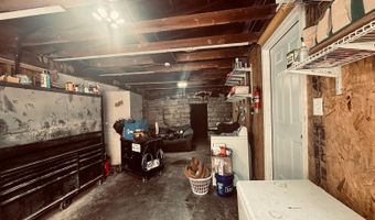 400 1st St, Anderson, MO 64831