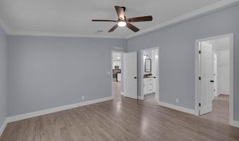 520 Calvin Dr, Benton, LA 71006
