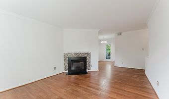 2725 S WALTER REED Dr B, Arlington, VA 22206
