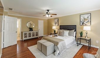 124 Pin Oak Ct, Athens, GA 30606