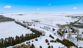 379501 N SHORE Dr, Aberdeen, SD 57401