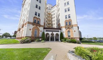 400 Deal Lake Dr 7H, Asbury Park, NJ 07712