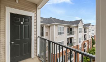 4850 EISENHOWER Ave 418, Alexandria, VA 22304