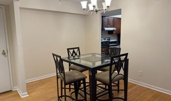 803 N HOWARD St 460, Alexandria, VA 22304