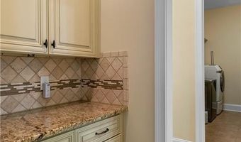 657 BANBURY St, Auburn, AL 36830