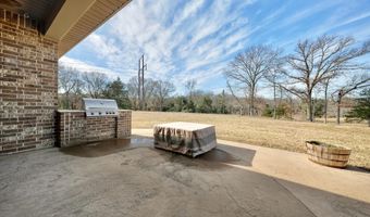 601 Corrigan Trails Blvd, Lindale, TX 75771