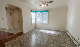 412 S Lake St, Carlsbad, NM 88220