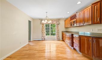 61 Kimberly Ln, Cranston, RI 02921