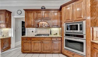 3610 Mansions Pkwy, Berkeley Lake, GA 30096