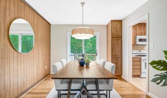 4808 BRADFORD Dr, Annandale, VA 22003